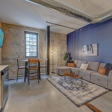 Beautiful 2Bd Near Historic Pabst Brewery - Fiserv Appartement Milwaukee Buitenkant foto