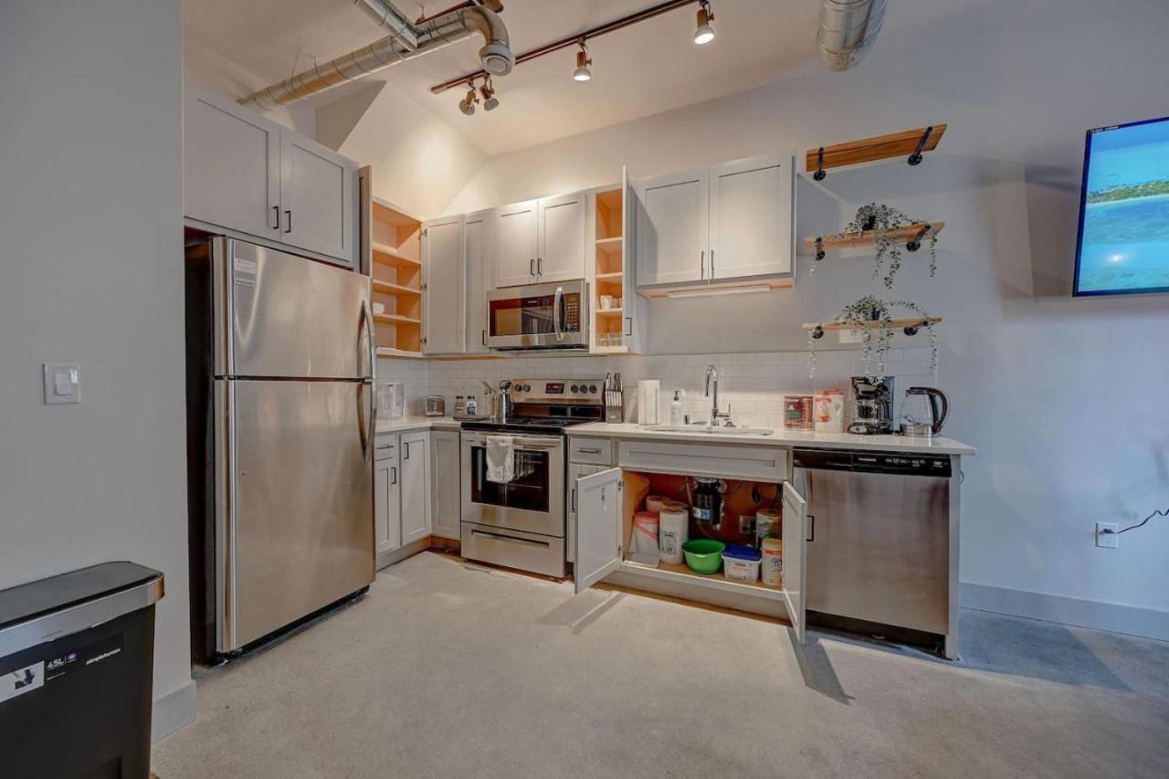 Beautiful 2Bd Near Historic Pabst Brewery - Fiserv Appartement Milwaukee Buitenkant foto