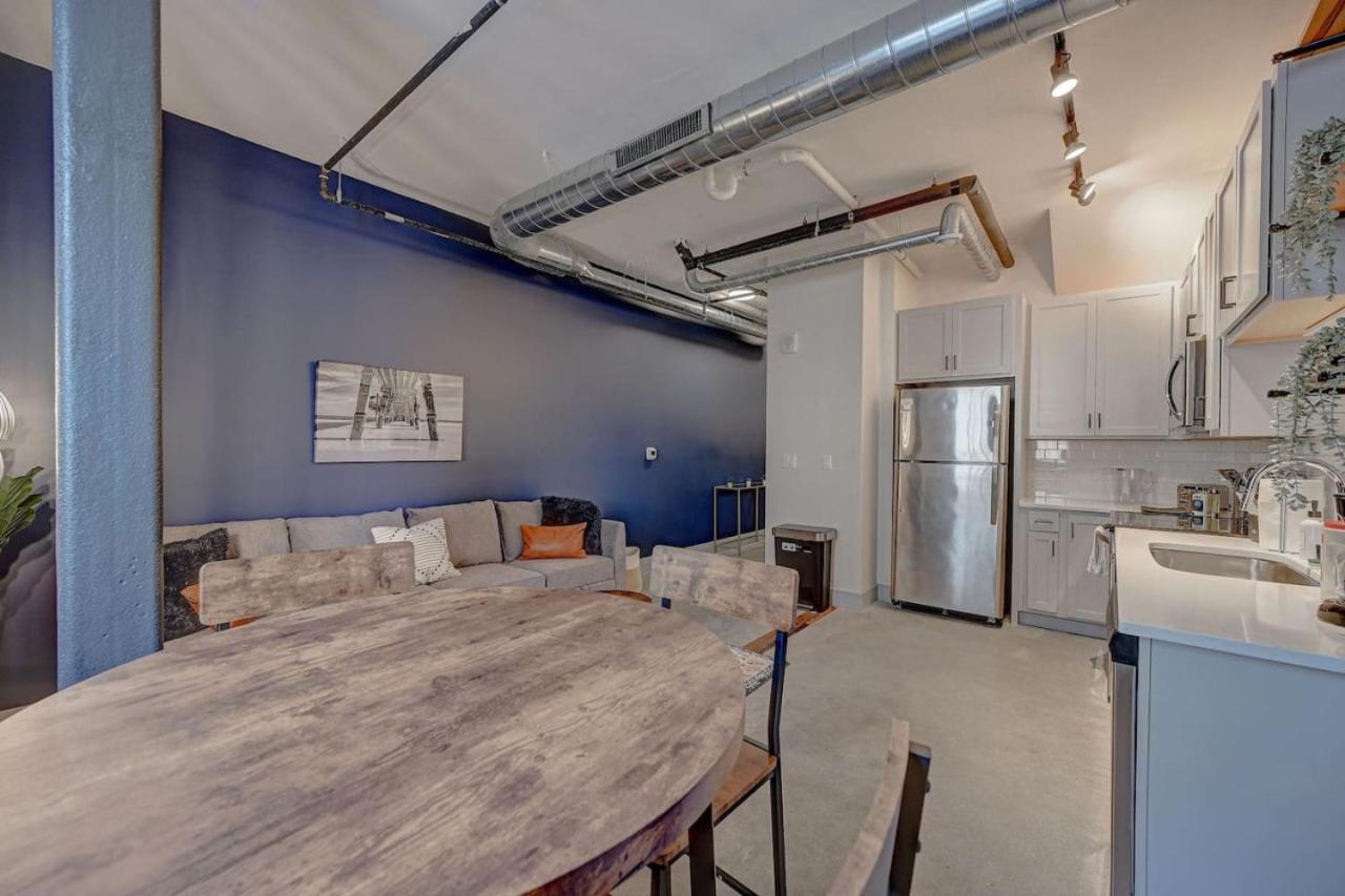 Beautiful 2Bd Near Historic Pabst Brewery - Fiserv Appartement Milwaukee Buitenkant foto